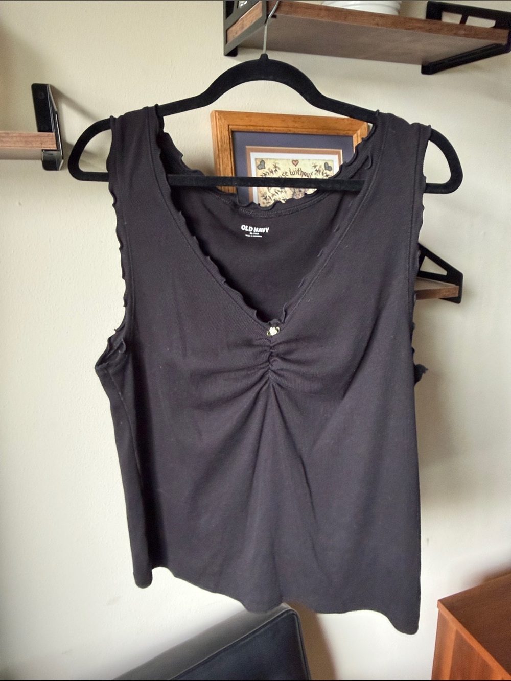 Old Navy Black Sleeveless V-Neck Ruched Front Tank